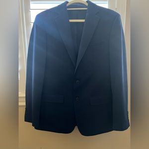 Men’s Navy Blue dress jacket. Size 40R.  Lightly used and in great condition!!